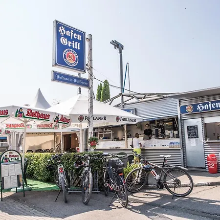 Hotel Am Yachthafen Konstancja