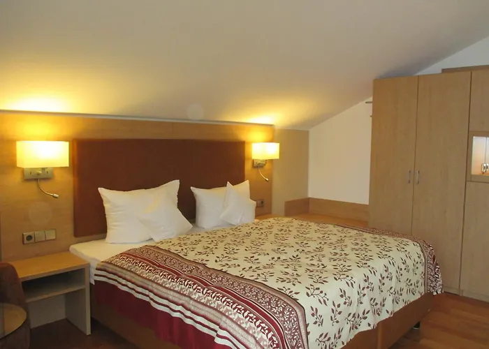 Am Yachthafen Hotel 3*